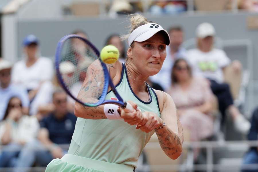 Vondroušová v souboji o postup do druhého kola.
