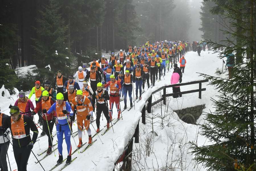 Jizerskou padesátku překvapivě vyhrál Nor Stadaas, ženám kralovala Smedasová