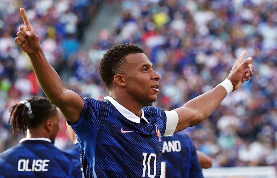 Mbappé segue empilhando recordes na Copa do Mundo Mbappé segue empilhando recordes na Copa do Mundo