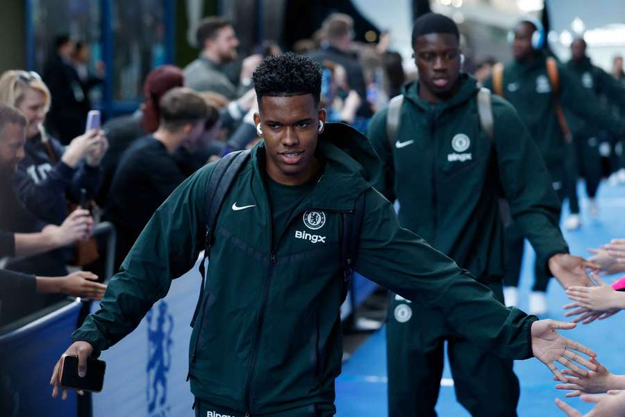 Rééducation au Brésil pour Estevao dans l'espoir de jouer le Mondial