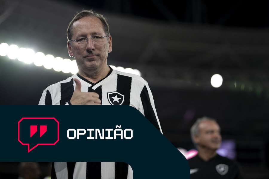 John Textor com uma camisola do Botafogo