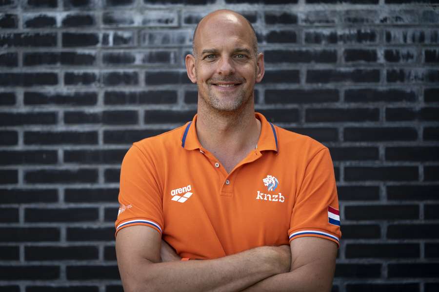 Bondscoach Marcel Wouda kreeg als één van de eersten nieuws over het uitstellen