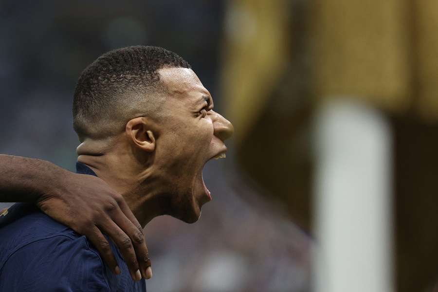 Mbappé iguala Pelé nos melhores marcadores de sempre em Mundiais... aos 23 anos