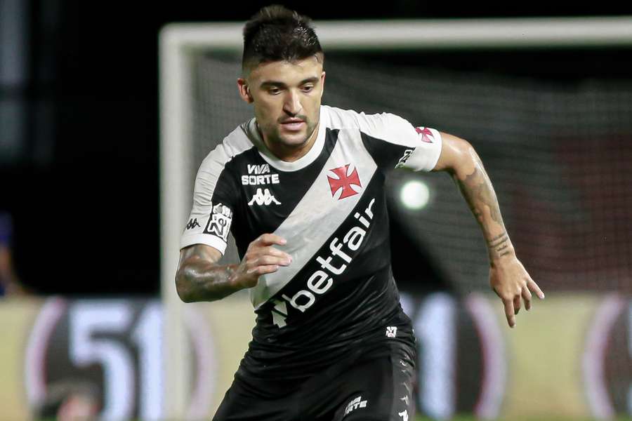 O Vasco enfrenta o Boavista em busca de sua primeira vitória