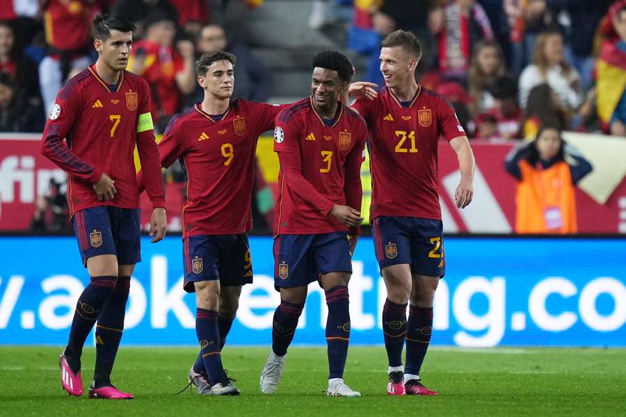 Španělé nedali Norům šanci, kvalifikaci Eura zahájili domácím vítězstvím 3:0.