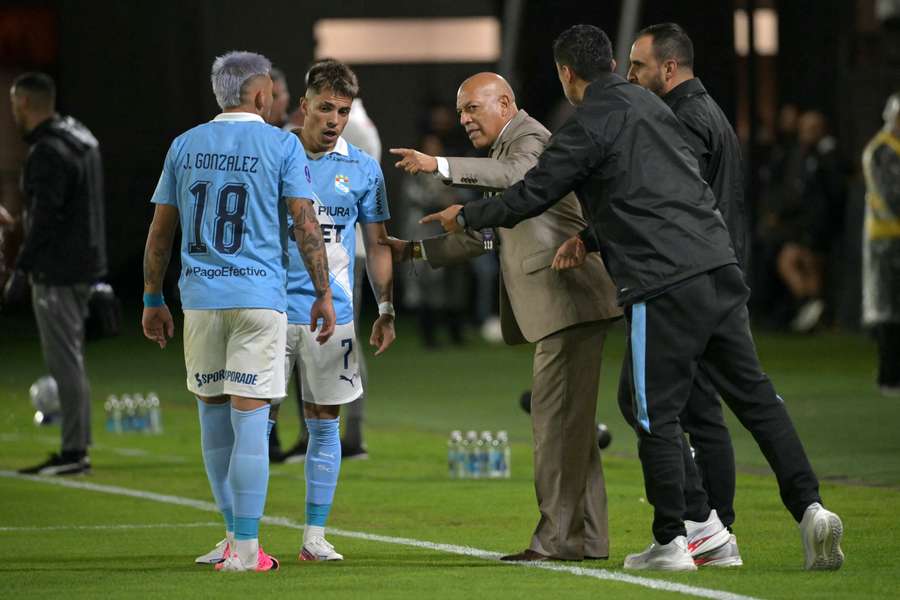 Sporting Cristal defendió el liderato