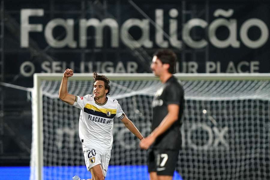 Gustavo Sá inaugurou o marcador diante do Sporting aos 17 minutos