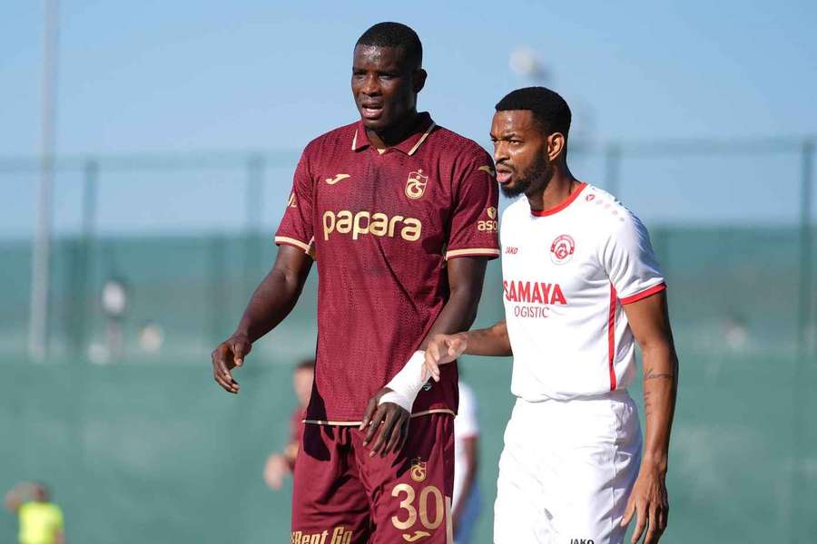 Paul Onuachu sofreu uma lesão no tornozelo