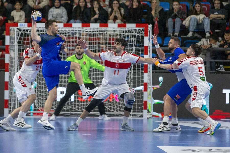 România, victorie la cinci goluri în fața Turciei