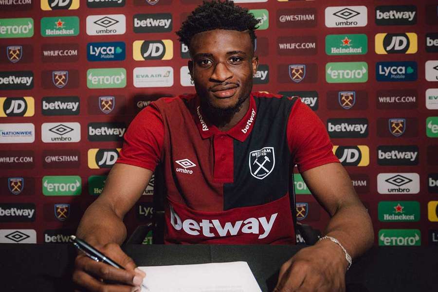 West Ham complete signing of Ajax midfielder Mohammed Kudus