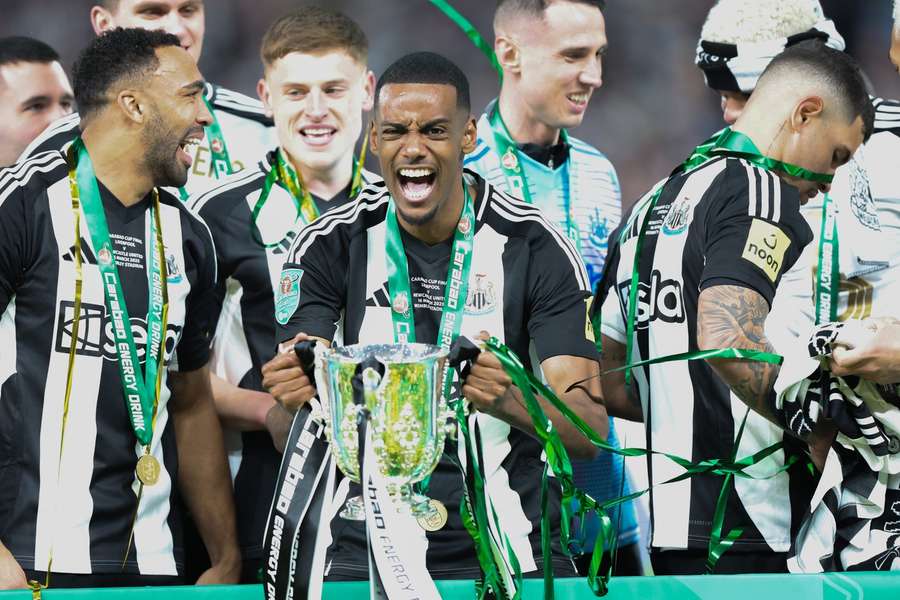 Newcastle chairman makes Alexander Isak transfer decision amid Liverpool links