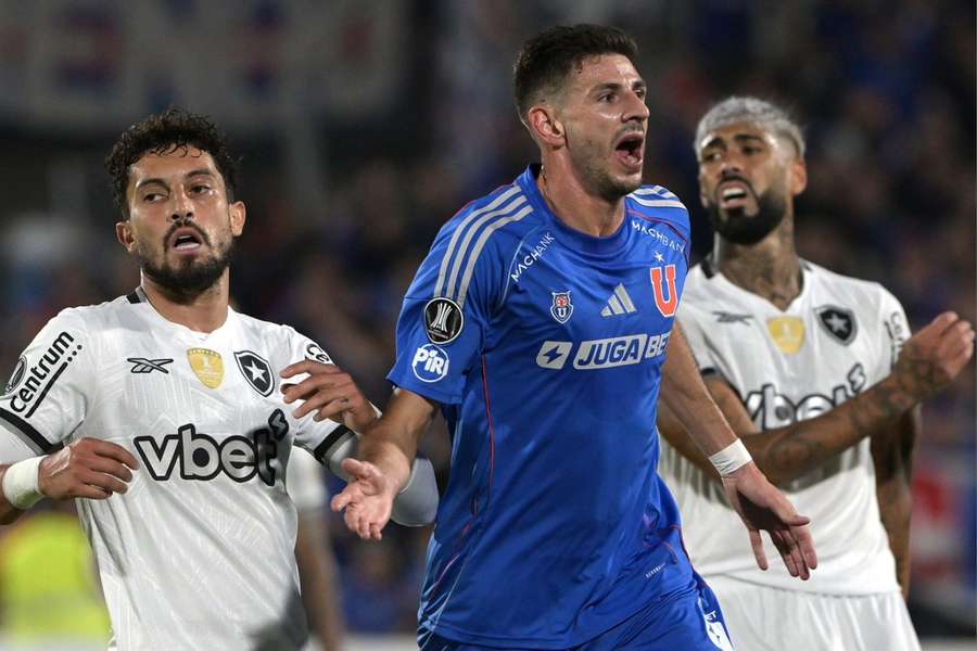 Di Yorio fez o gol da vitória da Universidad de Chile sobre o Botafogo