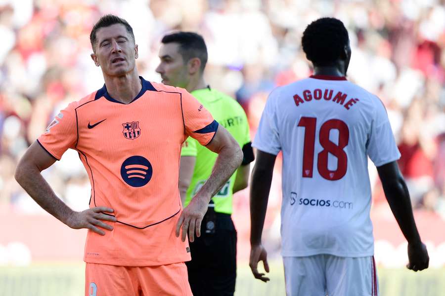 Robert Lewandowski nach seinem Fehlschuss.