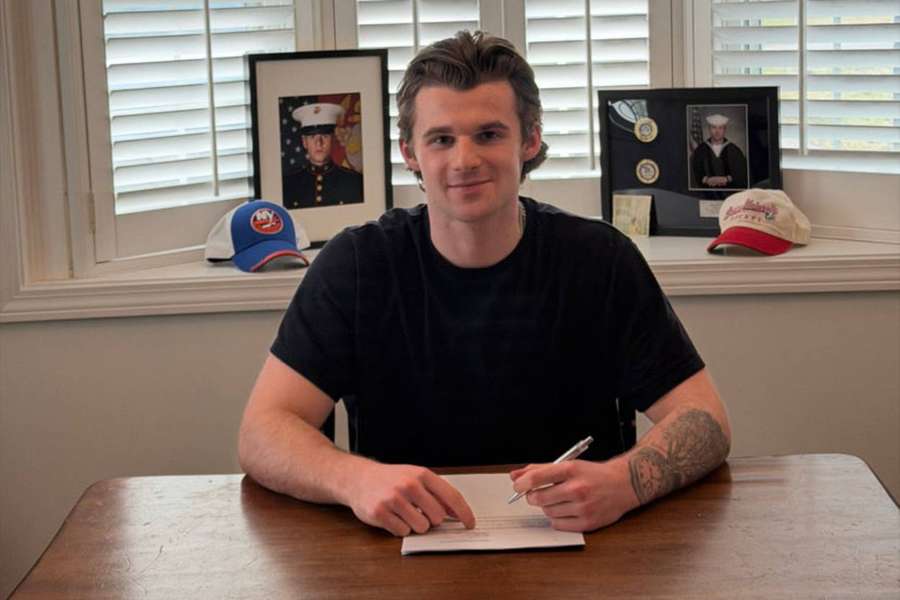 Eiserman je v New Yorku pod smlouvou.