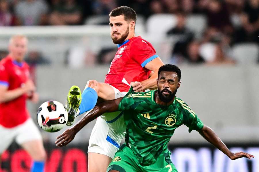 Česko – Saúdská Arábie 1:1. Jedna střela na branku z penalty. Saúdové vyrovnali z přímého kopu Česko – Saúdská Arábie 1:1. Jedna střela na branku z penalty. Saúdové vyrovnali z přímého kopu