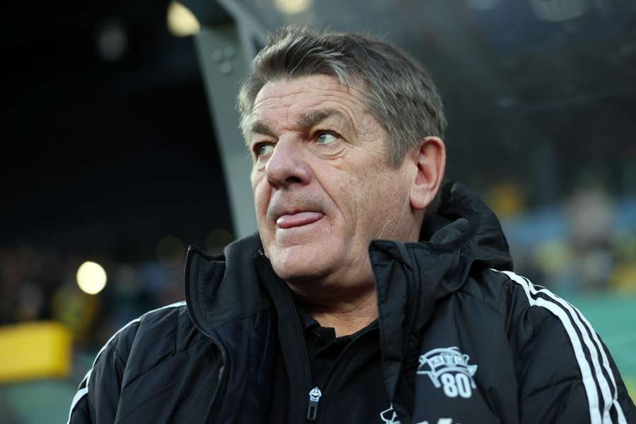 Carver: Styl gry Pogoni to koszykówka w futbolu Carver: Styl gry Pogoni to koszykówka w futbolu