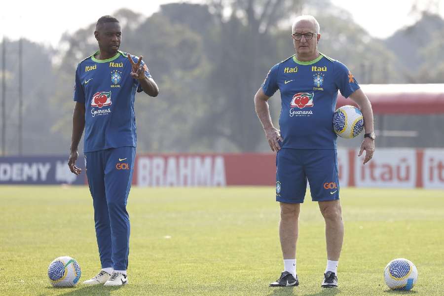 Dorival Júnior terá apenas o treino de segunda-feira (9) para definir o time contra o Paraguai