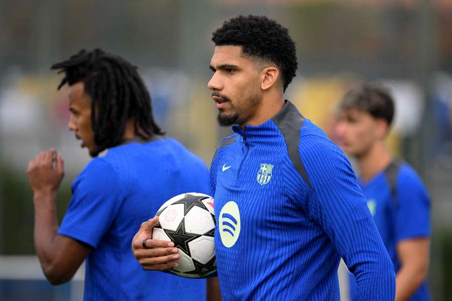 Ronald Araujo à l'entraînement fin-novembre.