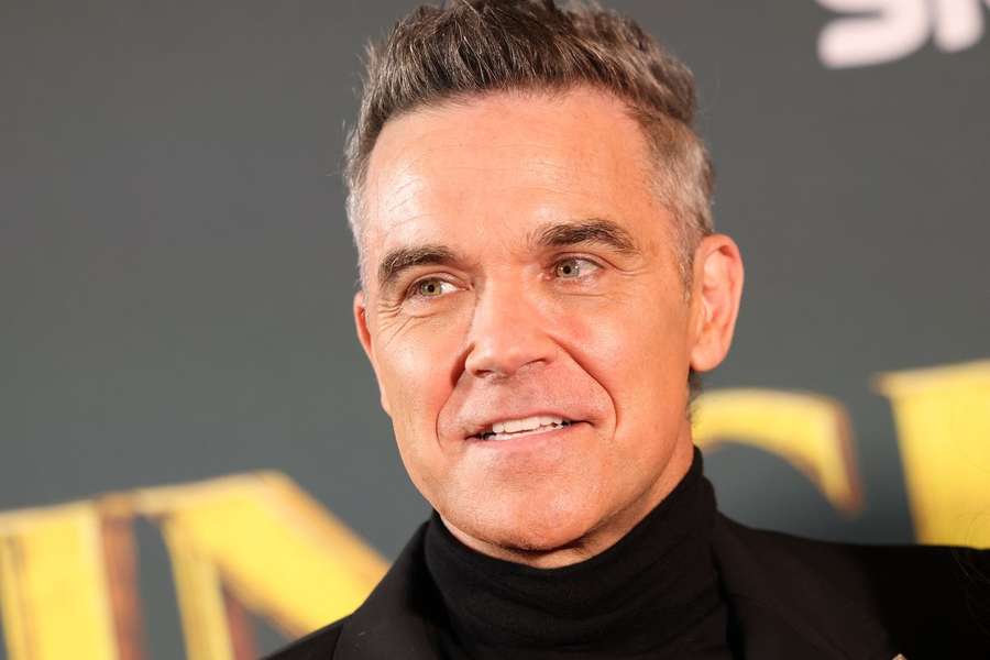 Robbie Williams will be performaning at the event