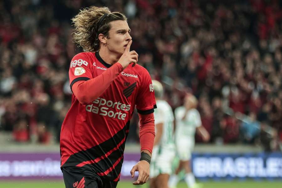 Canobbio abriu o caminho para a vitória do Athletico-PR Canobbio abriu o caminho para a vitória do Athletico-PR