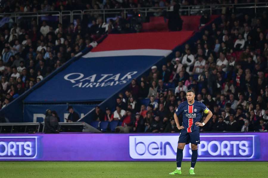Mbappe scores but ends up on losing side in final PSG home game