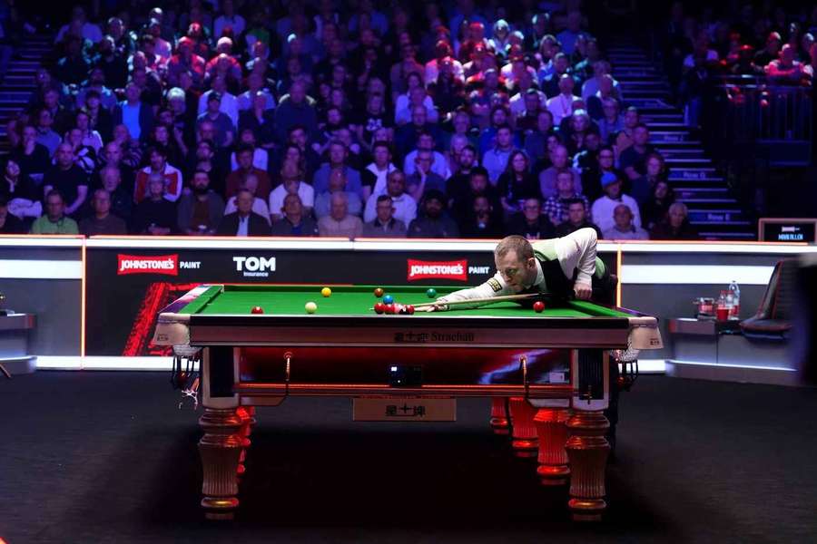 Mark Allen am Tisch im Ally Pally.