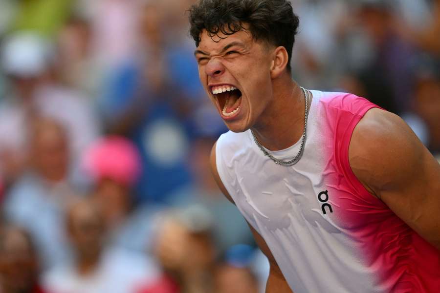 Ben Shelton vence Tommy Paul e avança às quartas do US Open