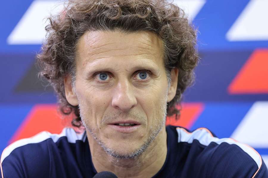 Diego Forlán vai fazer sua estreia no comando do Uruguai Diego Forlán vai fazer sua estreia no comando do Uruguai
