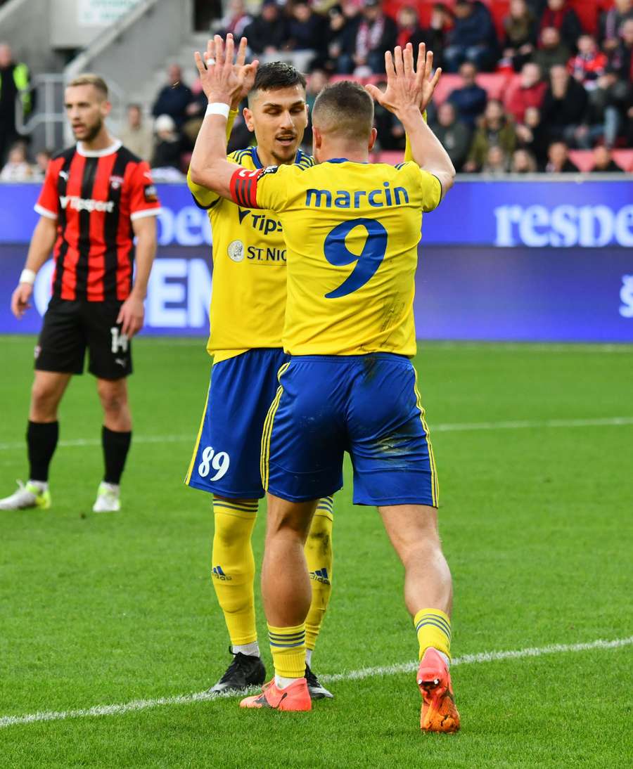 Kyziridis a Marcin. Dvojica, ktorá sa z 22 gólov postarala o štrnásť.