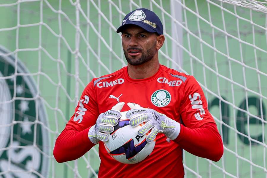 Weverton se despede do Palmeiras como ídolo indiscutível