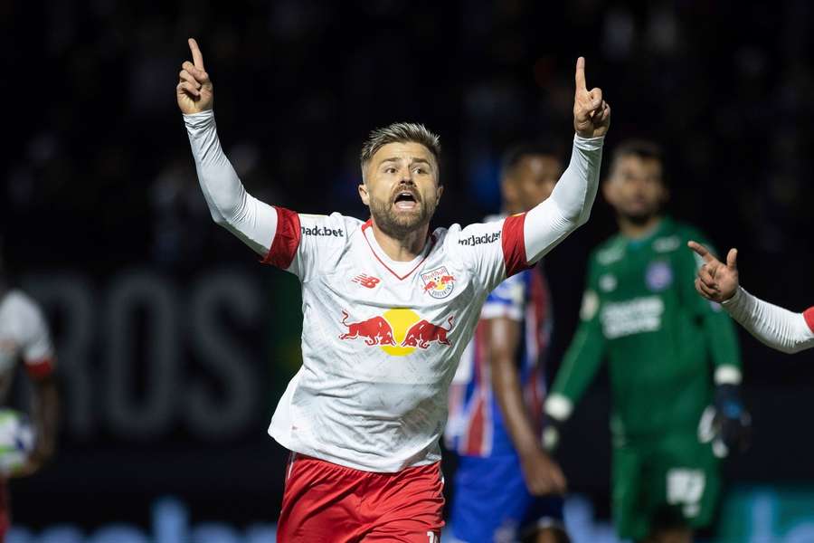 Eduardo Sasha foi o autor do gol da vitória em Bragança Paulista