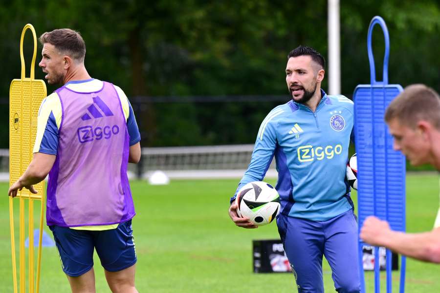 Farioli tijdens een training van Ajax