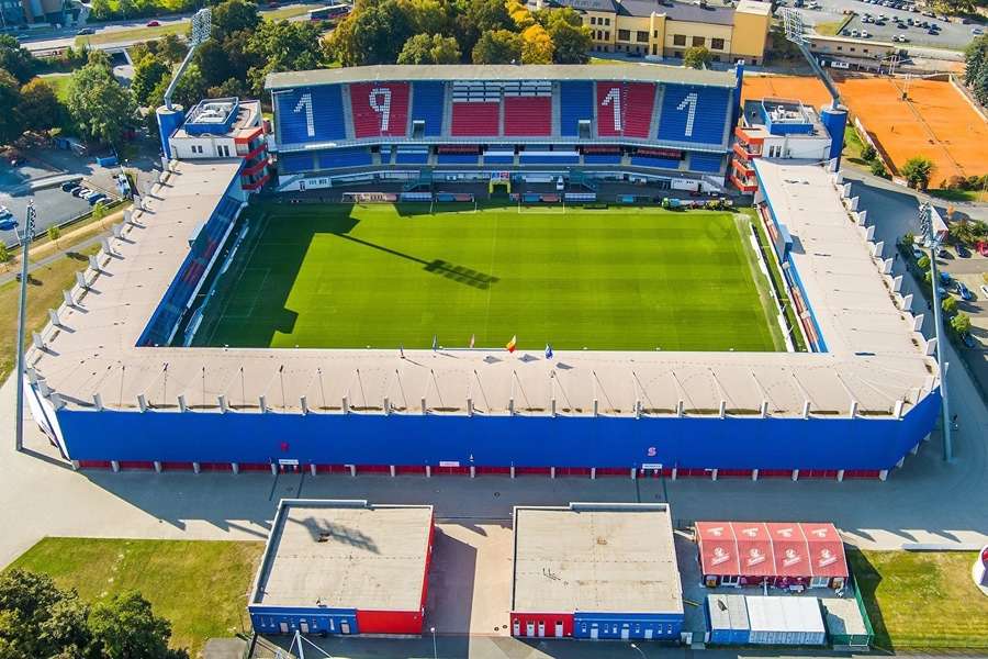 Do Plzně mohou přitéct stamiliony i bez Ligy mistrů. Klub chce koupit nejbohatší Čech