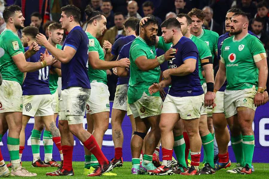Un trophée pour départager les deux meilleures nations du rugby européen.