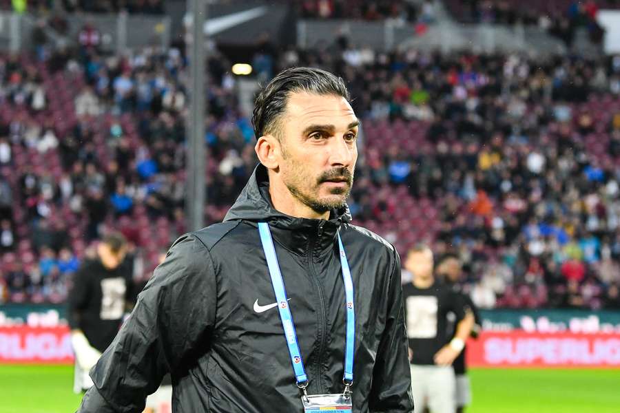 Elias Charalambous Elias Charalambous