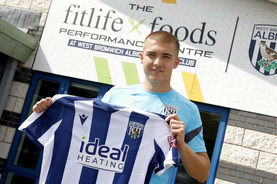 Chelsea defender Gilchrist joins West Brom: I want to play regular senior football...