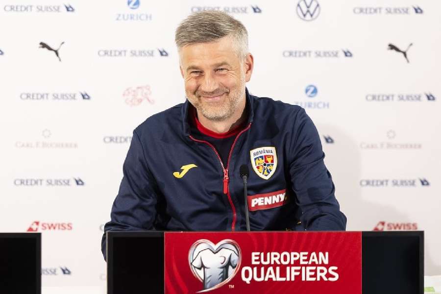 Edward Iordănescu la conferința de presă din Elveția