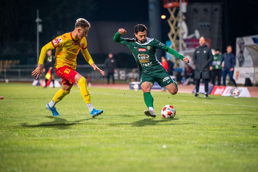 Niespodziewana porażka Śląska Wrocław. Ósmy remis Puszczy, dziewiąty gol Zjawińskiego