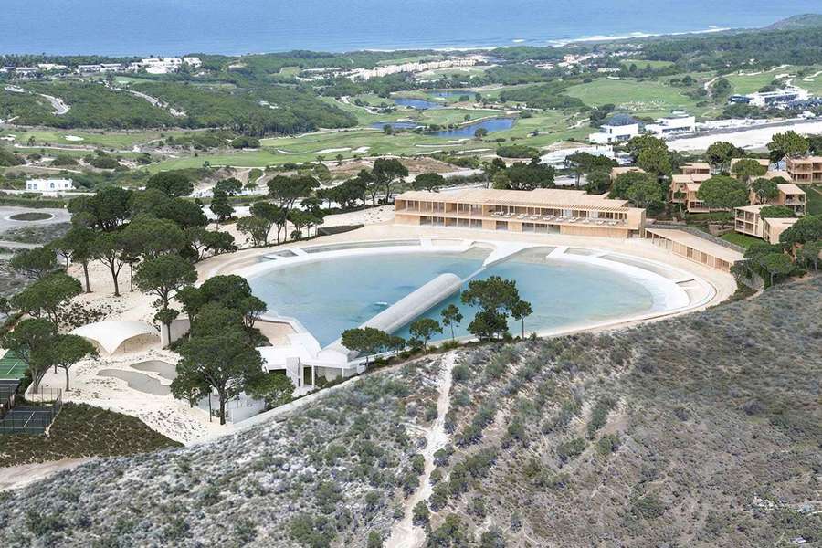 Surfers Cove é primeira piscina de ondas com tecnologia Wavegarden de última geração da Zona Euro Surfers Cove é primeira piscina de ondas com tecnologia Wavegarden de última geração da Zona Euro
