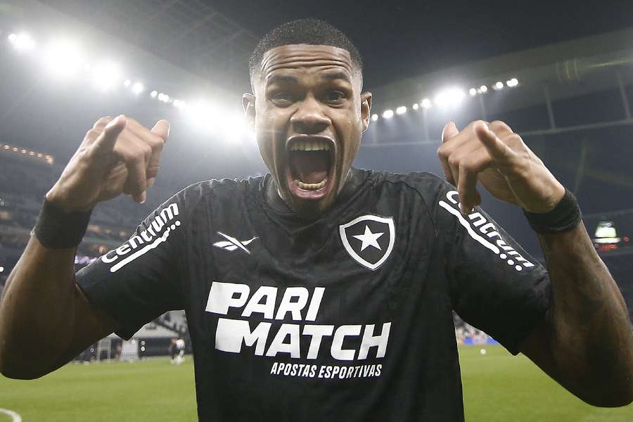 Júnior Santos é o goleador do Botafogo em 2024, com 18 gols