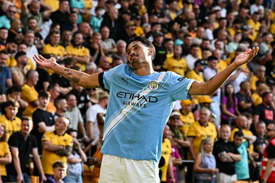 Reijnders celebrates his debut goal for Man City