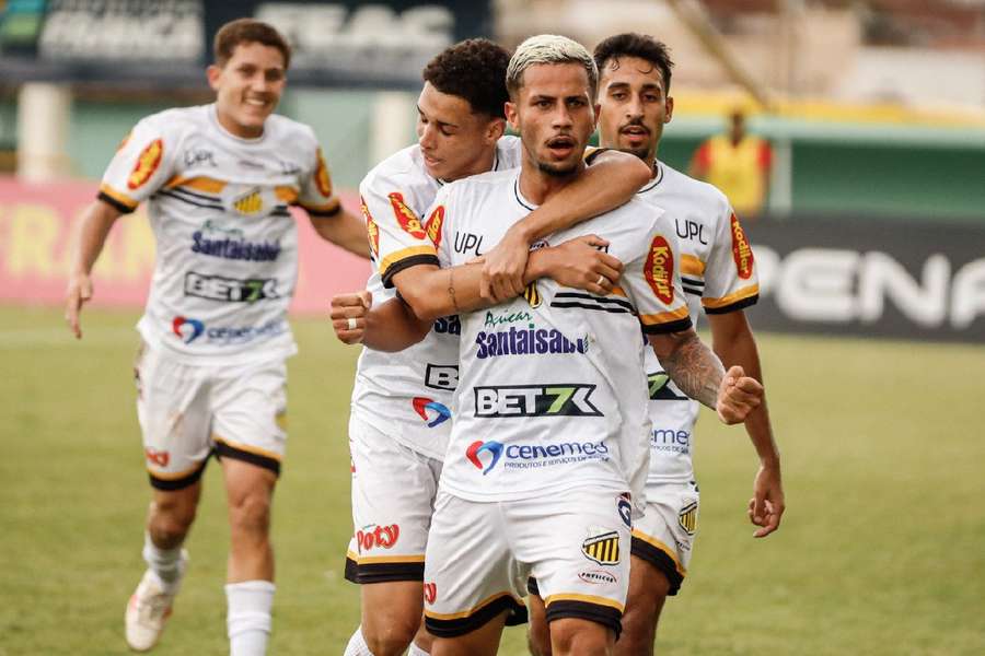 Kauê Canela fez o gol que abriu o placar em Franca 