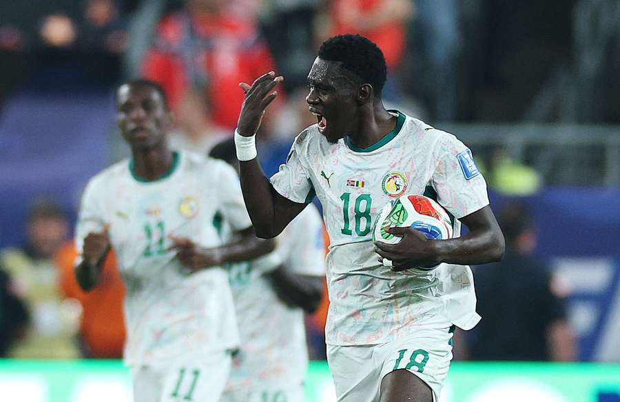 Výborný výkon Sarra nestačil Senegalu na body. Výborný výkon Sarra nestačil Senegalu na body.