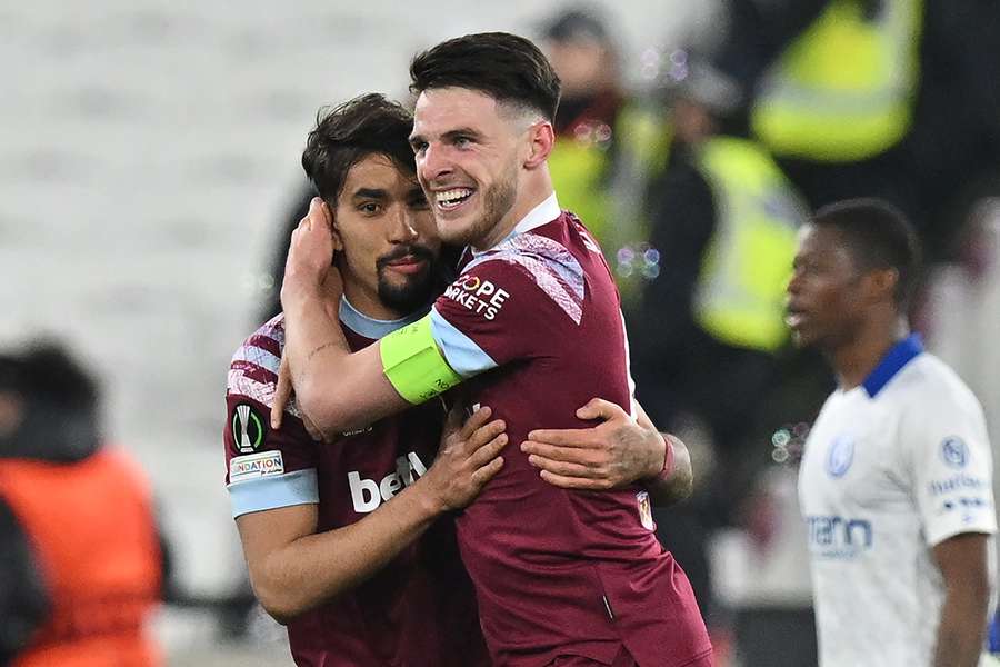 Rice (R) and Paqueta celebrate