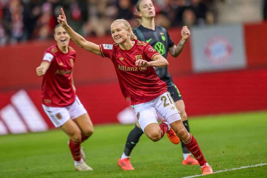 Pernille Harder beim Jubel.