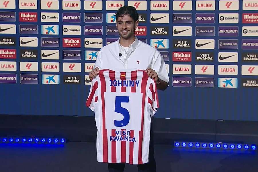 Johnny Cardoso, en su presentación como jugador del Atlético