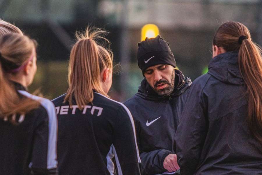 Letónia é a primeira experiência no estrangeiro