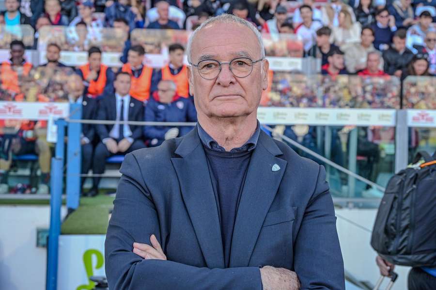 Ranieri é o treinador do Cagliari