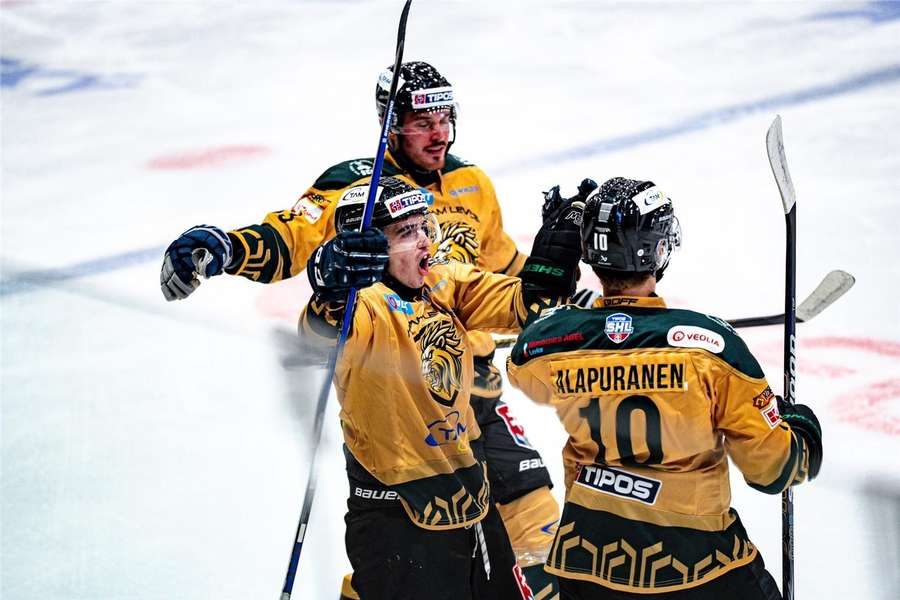 Tipos SHL opäť ponúkla zaujímavé momenty. Tipos SHL opäť ponúkla zaujímavé momenty.