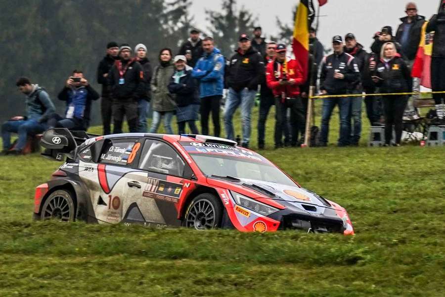 Ott Tänak triumfem ve Středoevropské rallye lehce zdramatizoval boj o titul mistra světa.